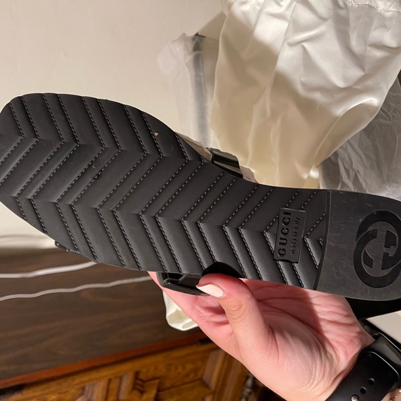 Gucci woman’s rubber sandal - Picture 3 of 6